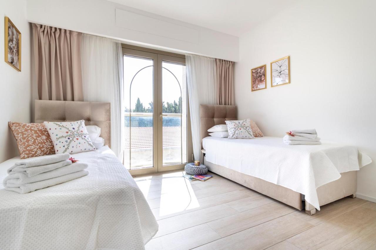 Luxury Three-Bedroom/Terrace Over Old City View القدس المظهر الخارجي الصورة