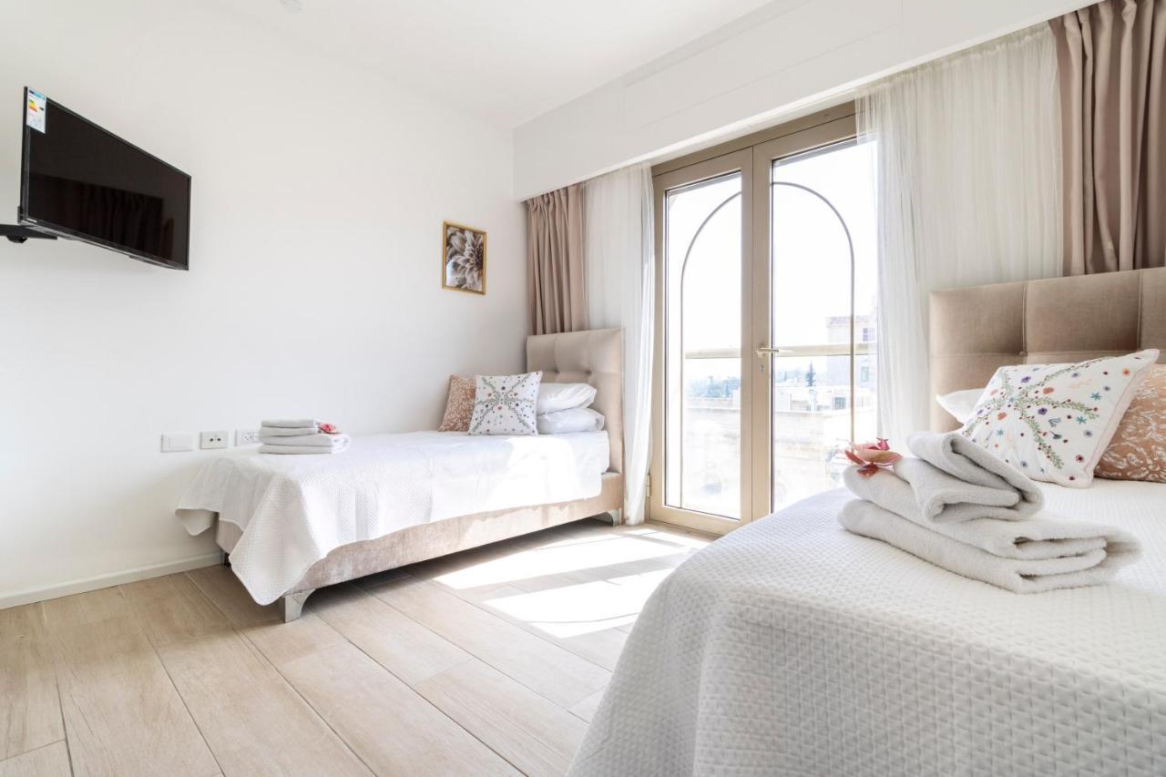 Luxury Three-Bedroom/Terrace Over Old City View القدس المظهر الخارجي الصورة